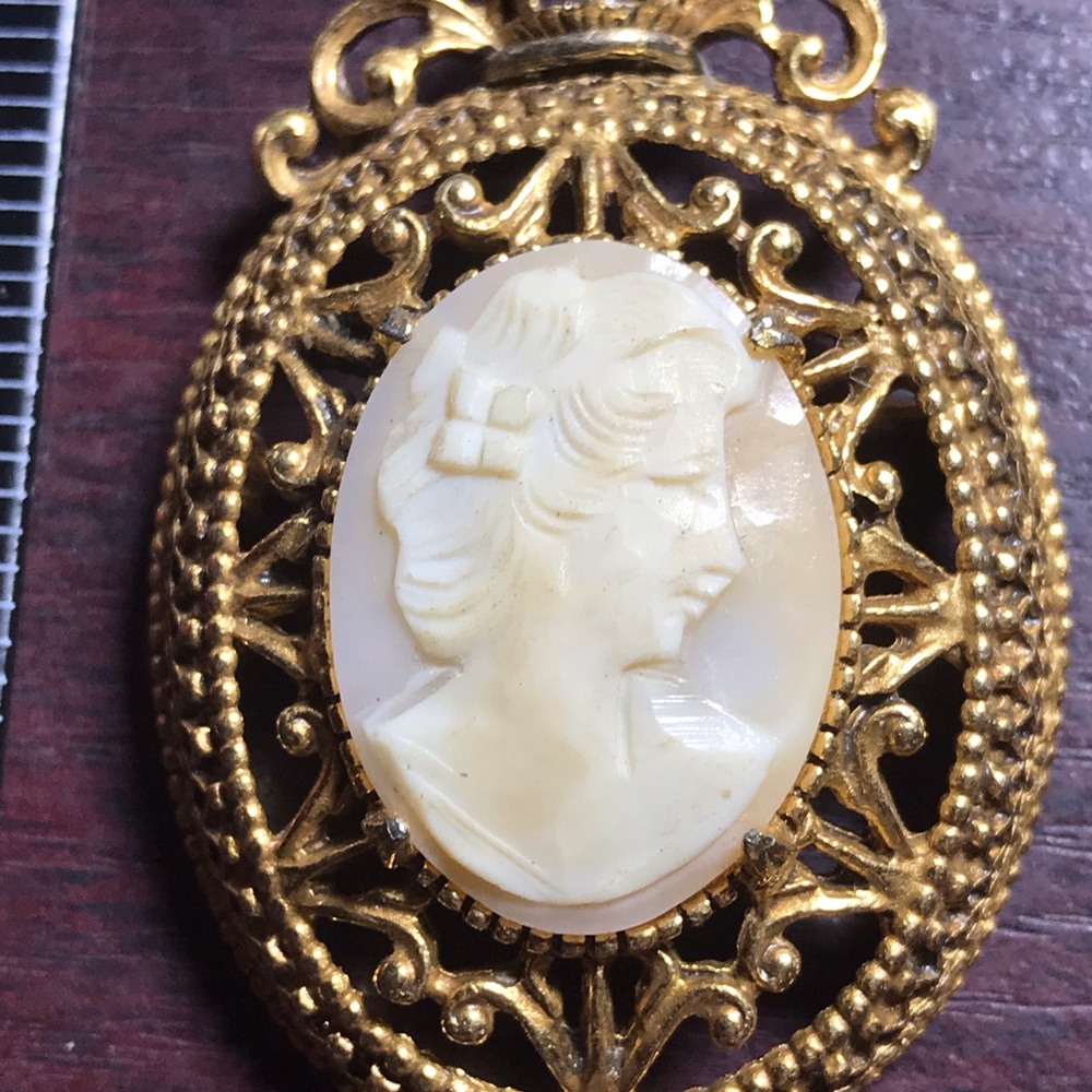 florenza cameo or pendant